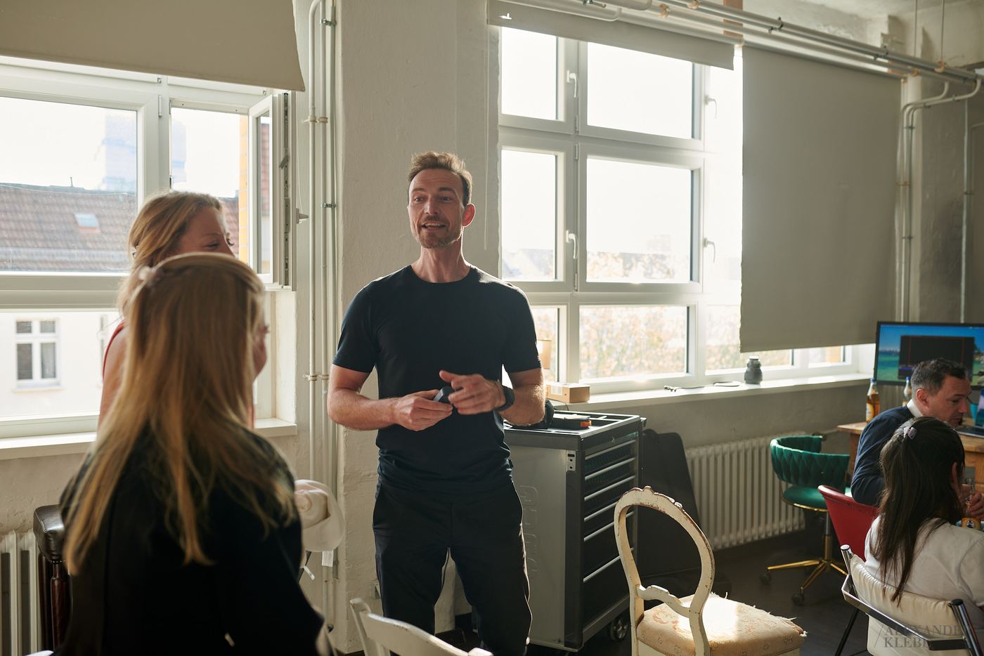 Alex coaching the cohort at Stage Hero Pitch Night in Berlin